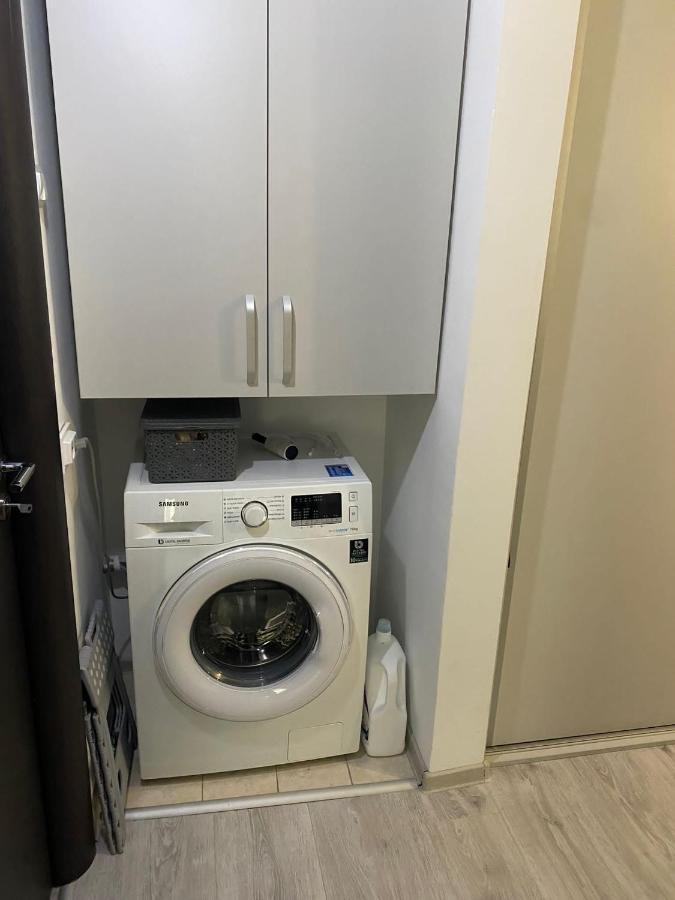 Alesandru Apartament Пітешть Екстер'єр фото